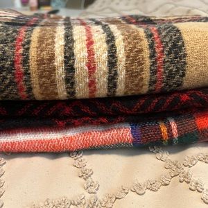 Blanket scarves